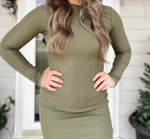 A Night To Remember Olive Midi Dress